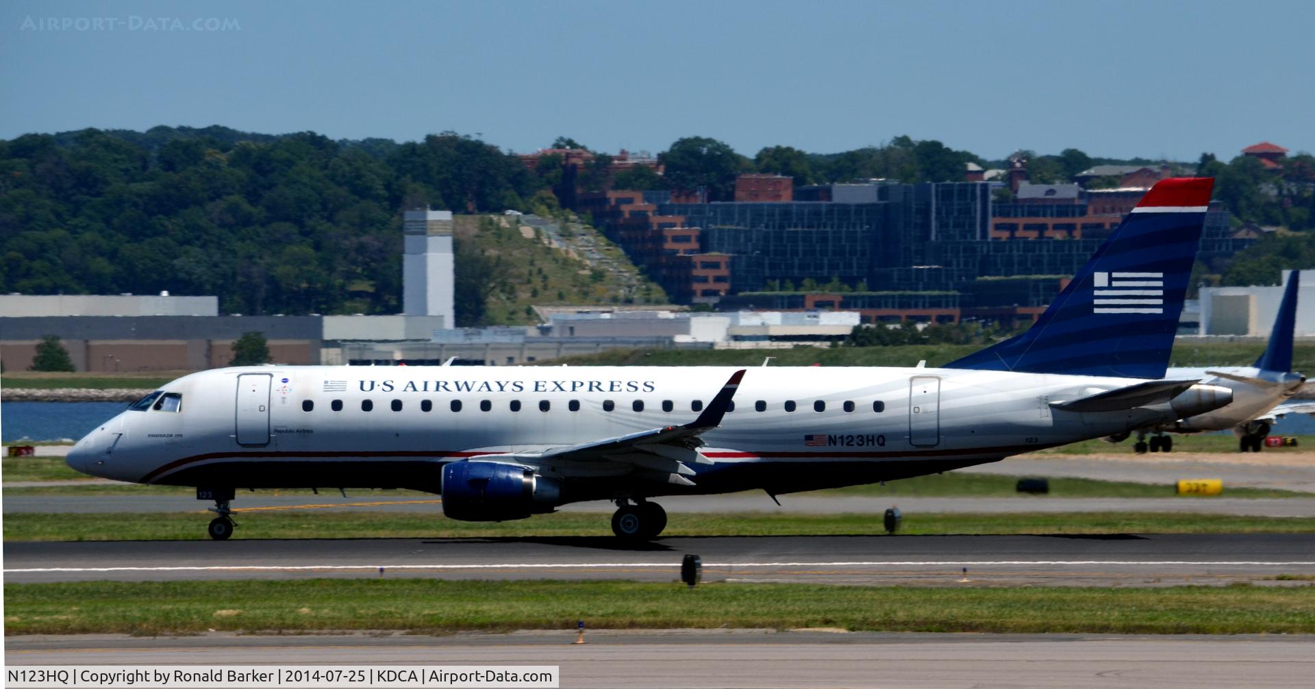 N123HQ, 2007 Embraer 175LR (ERJ-170-200LR) C/N 17000199, Takeoff roll National