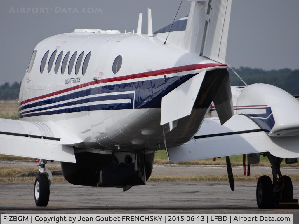 F-ZBGM, Beech Super King Air 350 C/N FL-752, Frances Douanes