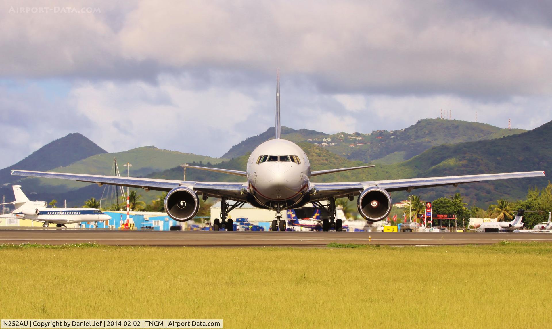 N252AU, 1990 Boeing 767-2B7 C/N 24765, N252AU