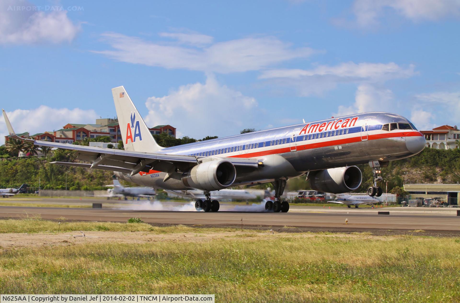 N625AA, 1990 Boeing 757-223 C/N 24583, N625AA