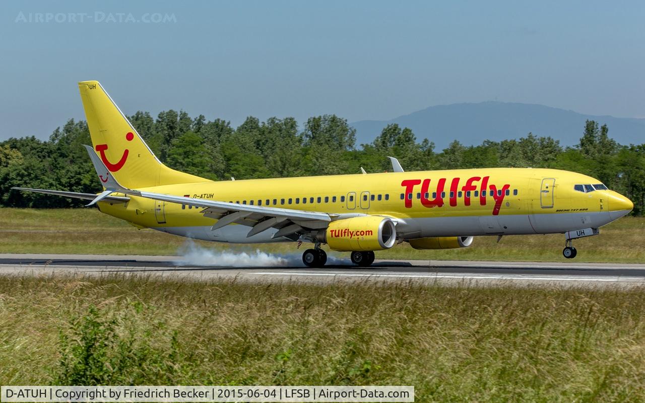 D-ATUH, 2006 Boeing 737-8K5 C/N 34689, touchdown at Basel
