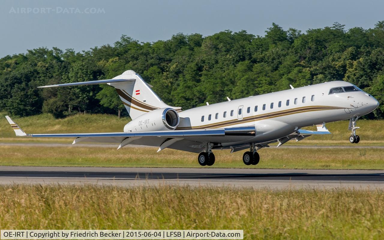 OE-IRT, 2011 Bombardier BD-700-1A10 Global 6000 C/N 9455, moments prior touchdown