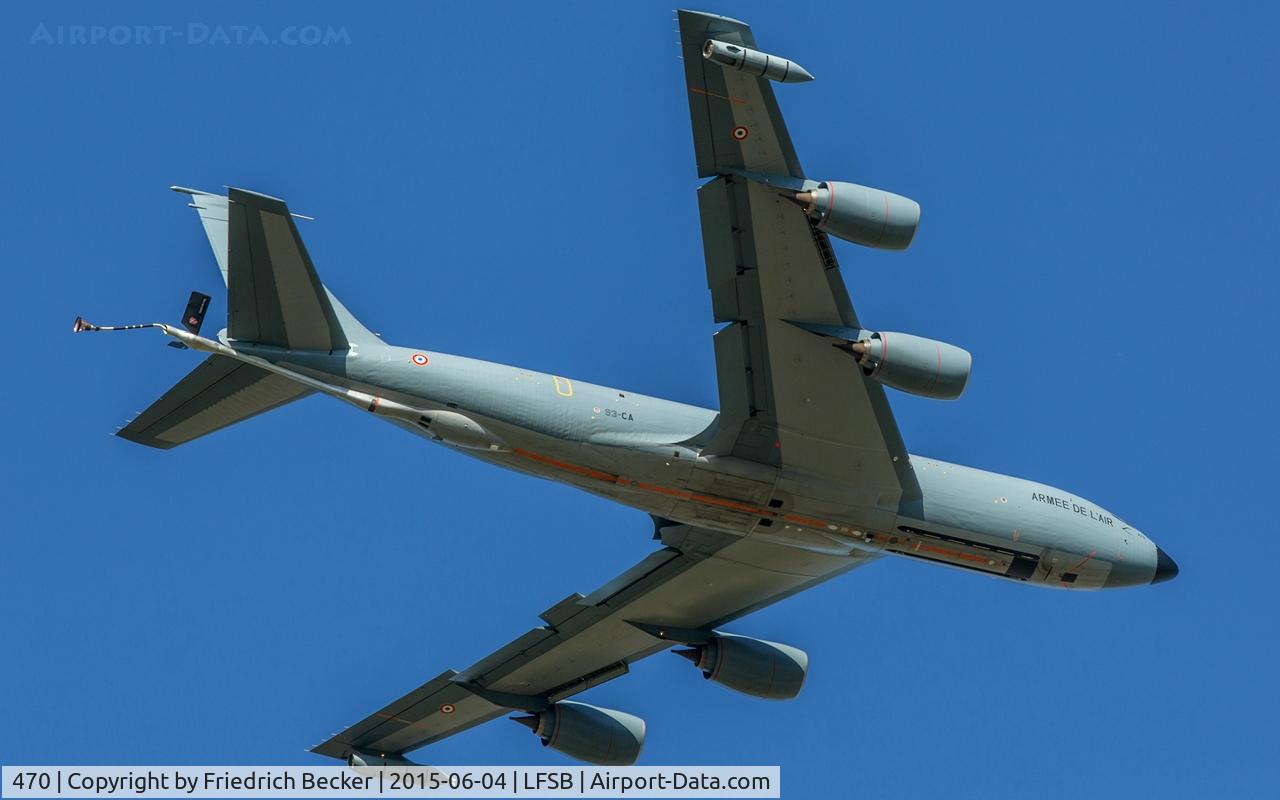 470, 1964 Boeing C-135FR Stratotanker C/N 18679, low approach