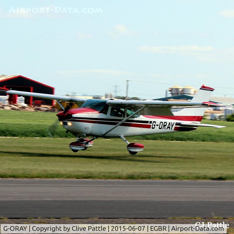 G-ORAY, 1980 Reims F182Q Skylane C/N 0132, Up close and personal - G-ORAY about to land at Breighton EGBR