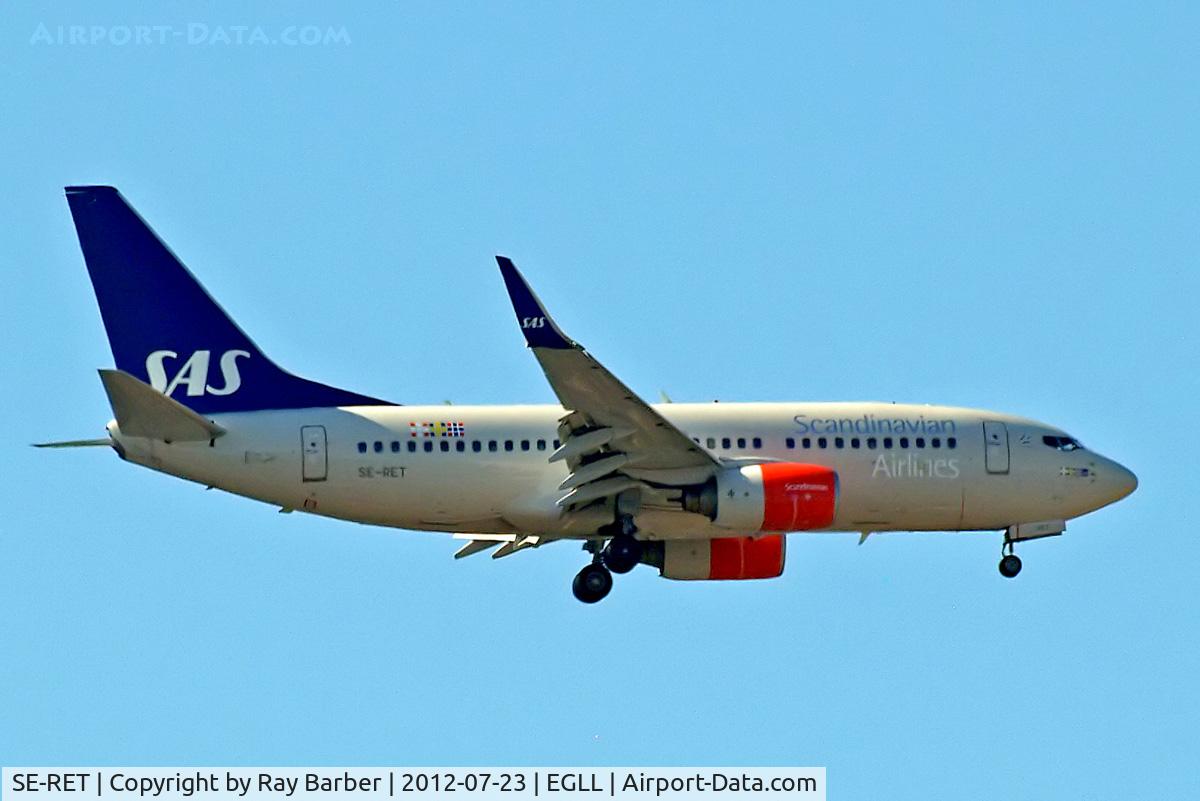 SE-RET, 2002 Boeing 737-76N C/N 32734, Boeing 737-76N [32734] (SAS Scandinavian Airlines) Home~G 23/07/2012. On approach 27L.