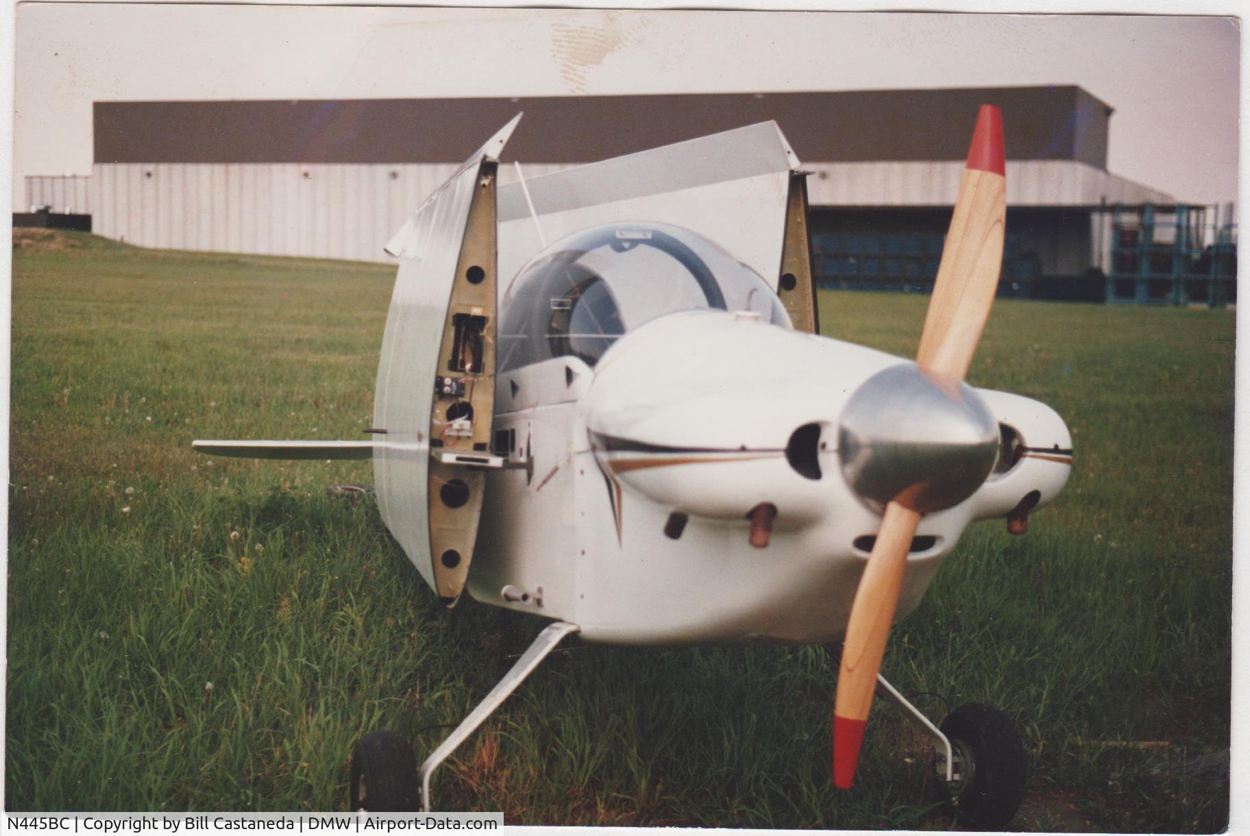 N445BC, Castaneda Bismarck G CAST-AIR C/N 1, CAST-AIR is an excellent airplane and very practical because folding its wings you could keep it in your garage, and only the pilot could do the job.