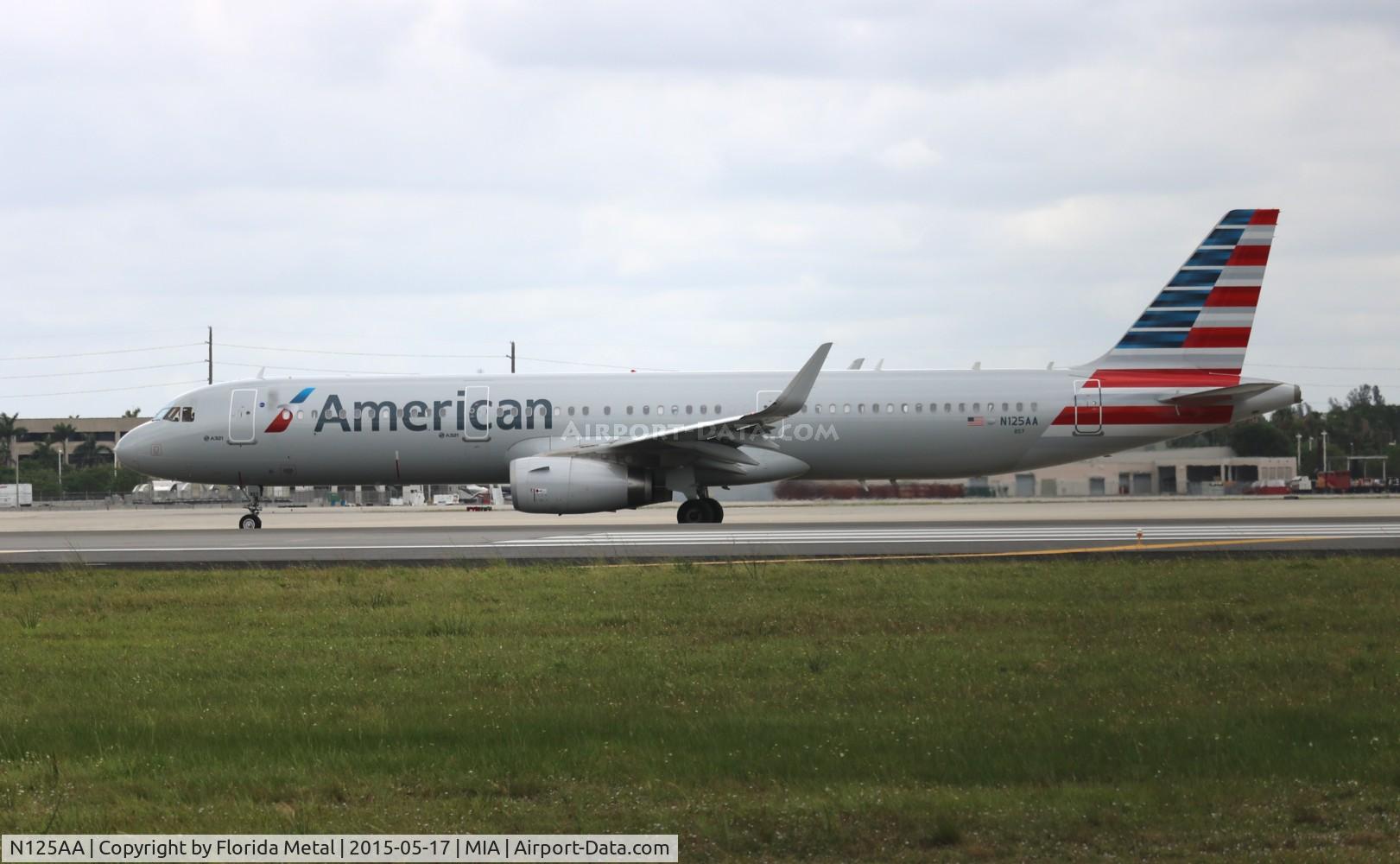 N125AA, 2014 Airbus A321-231 C/N 6272, American