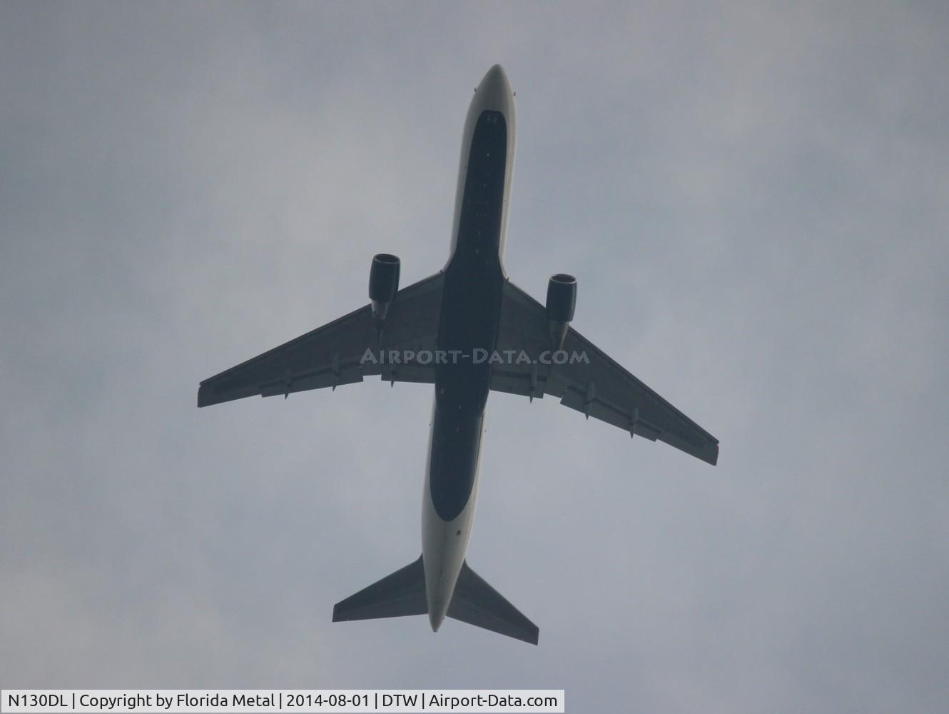 N130DL, 1988 Boeing 767-332 C/N 24080, Delta 767-300 inbound LAX-DTW over my mom's house in Livonia MI at about 6,000 ft - data from flightradar24