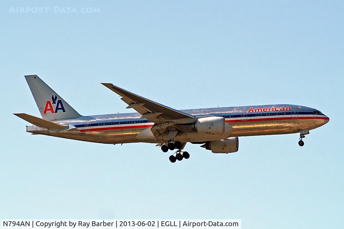 N794AN, 2000 Boeing 777-223 C/N 30256, Boeing 777-223ER [30256] (American Airlines) Home~G 02/06/2013. On approach 27L.