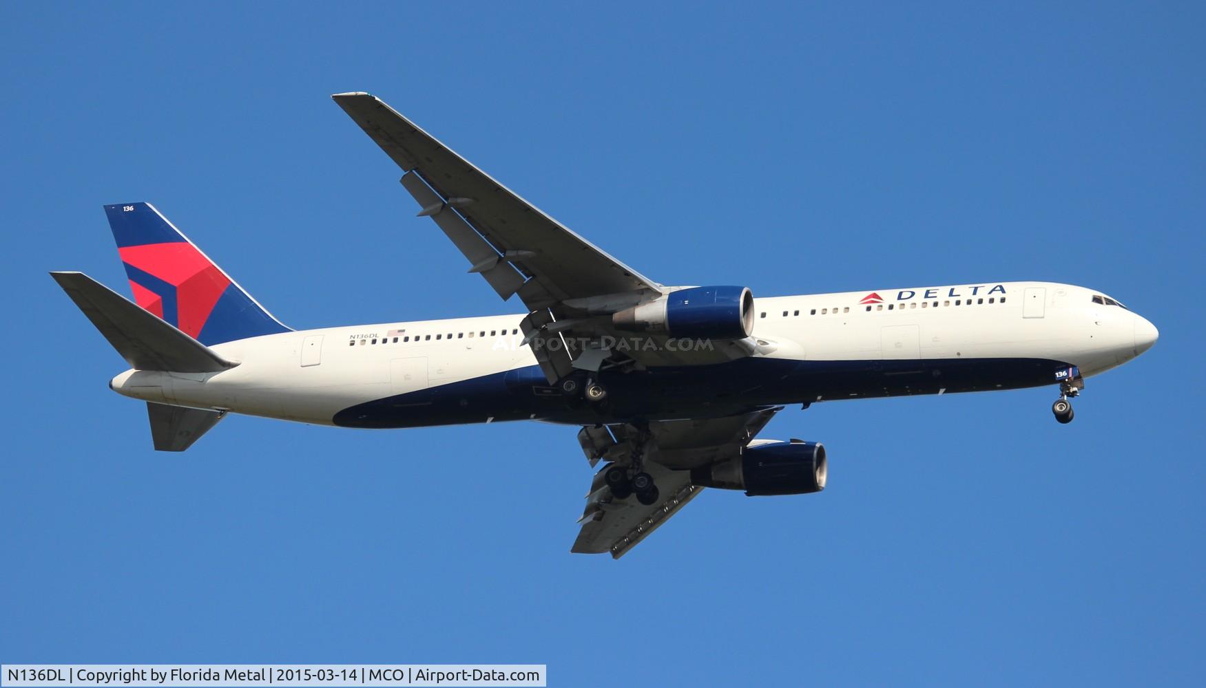 N136DL, 1991 Boeing 767-332 C/N 25146, Delta 767-300