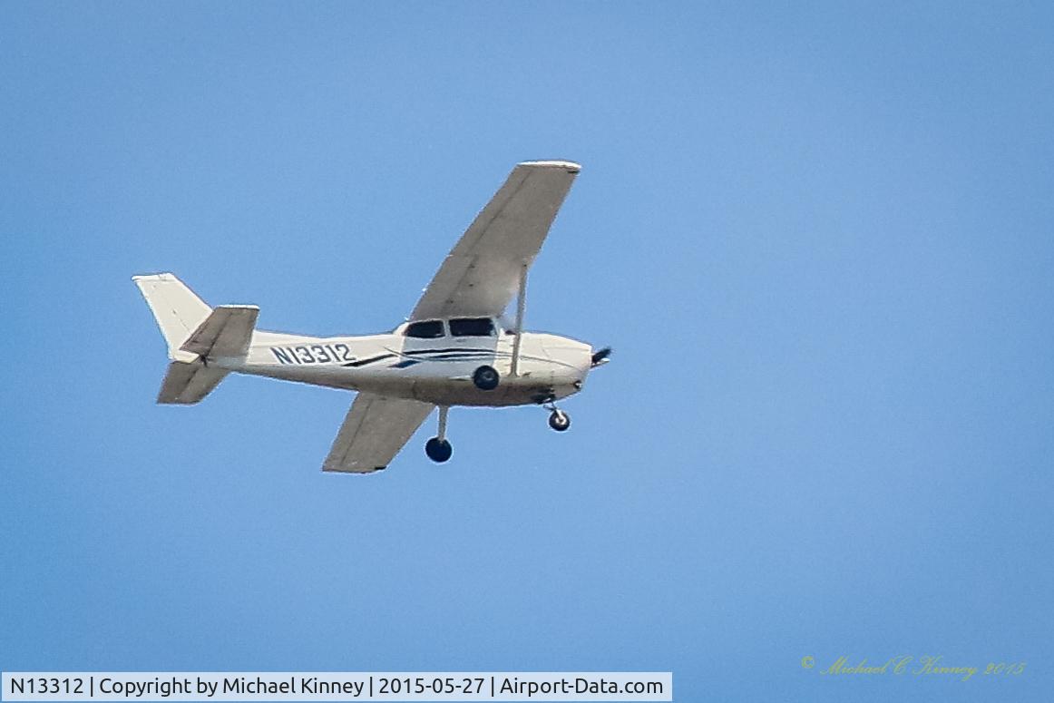 N13312, 2006 Cessna 172S C/N 172S10401, Near Kent WA