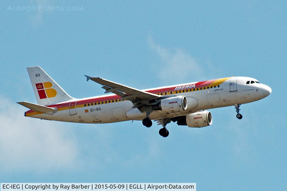 EC-IEG, 2001 Airbus A320-214 C/N 1674, Airbus A320-214 [1674] (Iberia) Home~G 09/05/2015. On approach 27L.