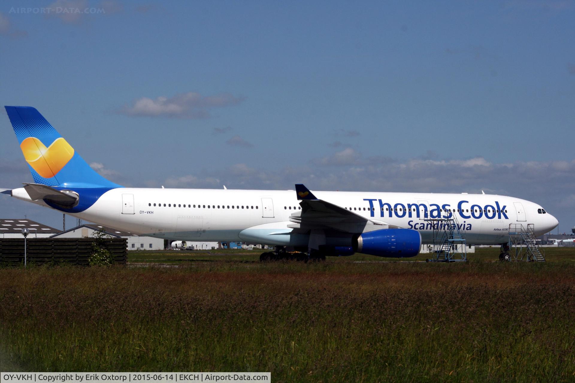 OY-VKH, 2000 Airbus A330-343X C/N 356, OY-VKH in CPH