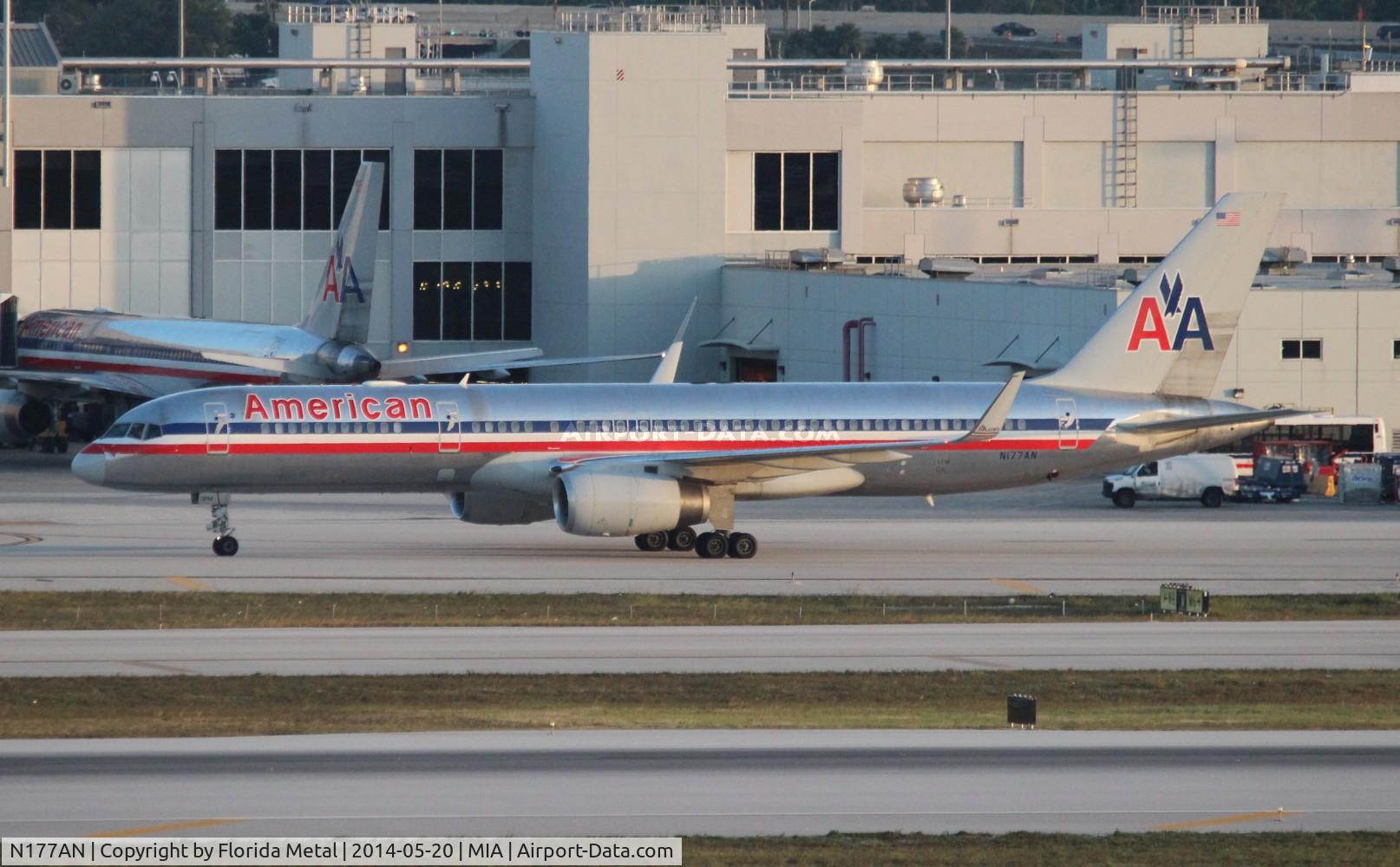 N177AN, 2002 Boeing 757-223 C/N 32396, American