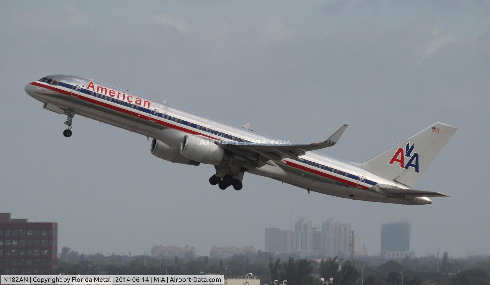 N182AN, 1999 Boeing 757-223 C/N 29592, American 757-200