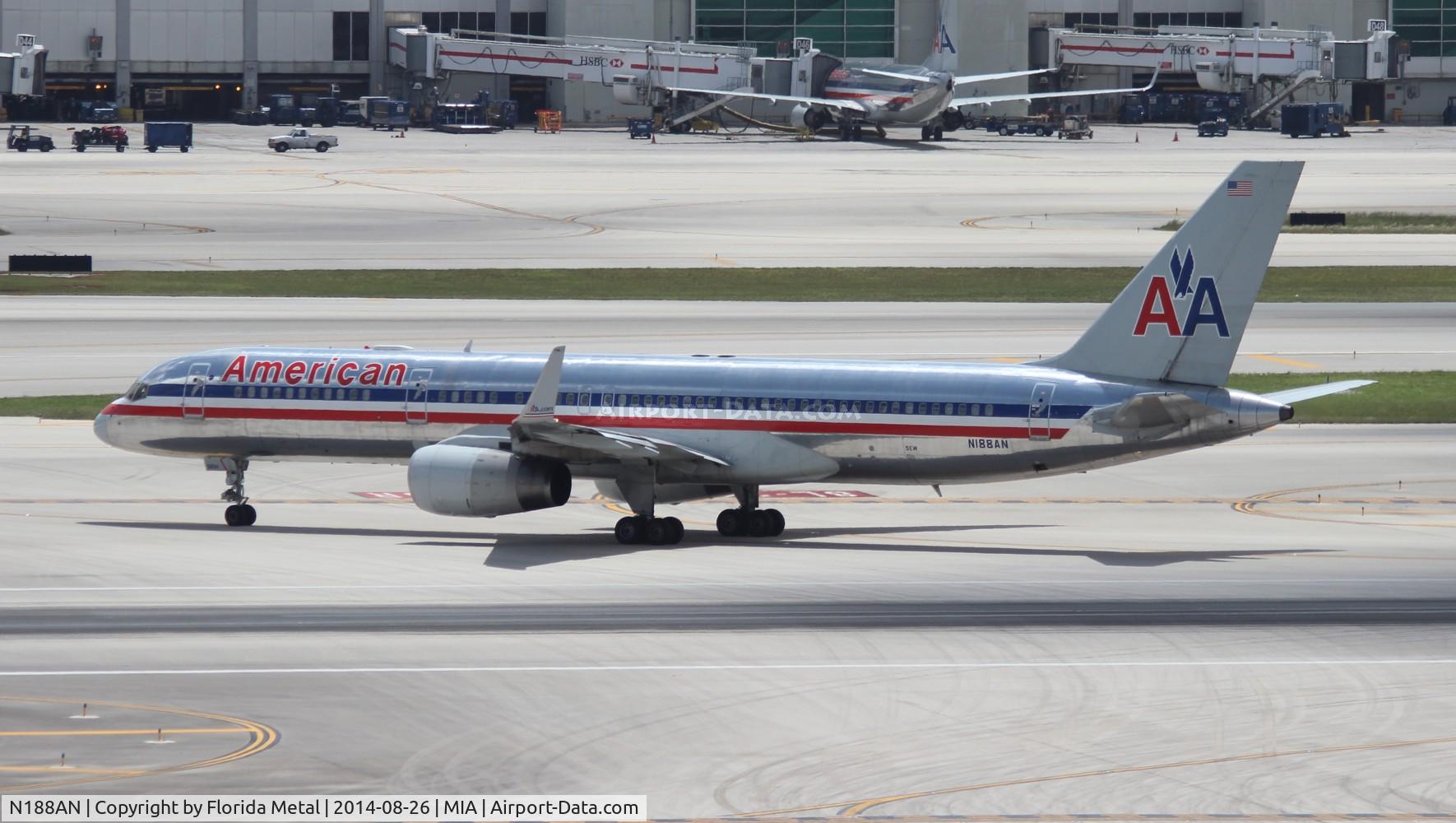 N188AN, 2001 Boeing 757-223 C/N 32382, American