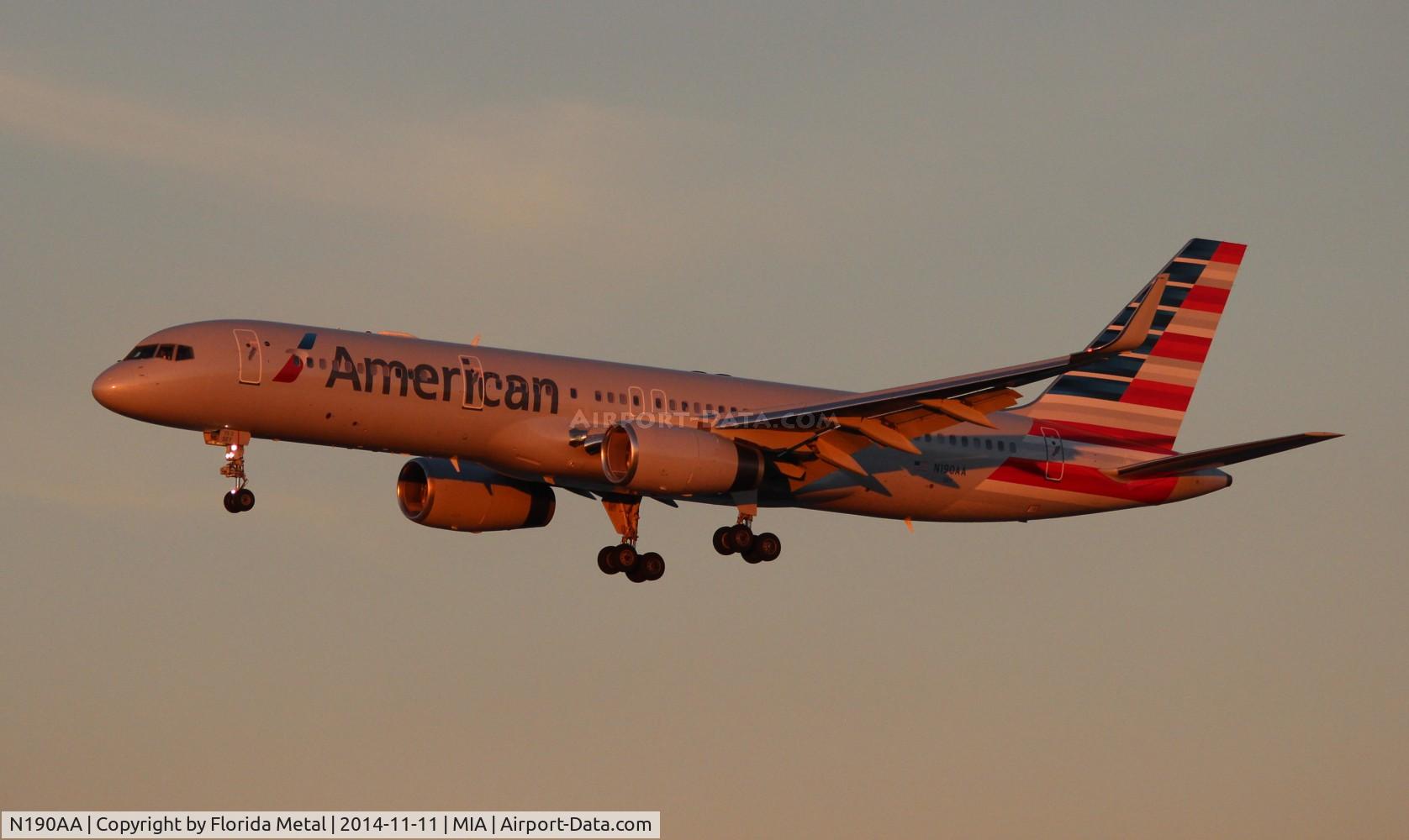 N190AA, 2001 Boeing 757-223 C/N 32384, American