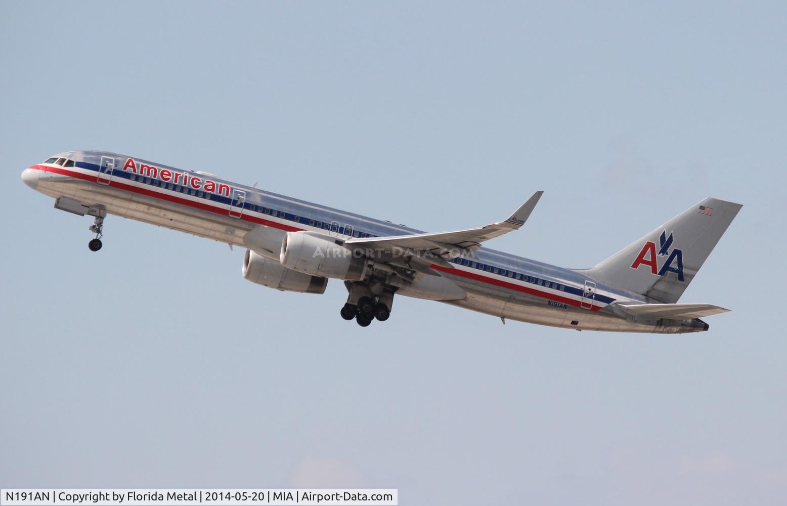 N191AN, 2001 Boeing 757-223 C/N 32385, American