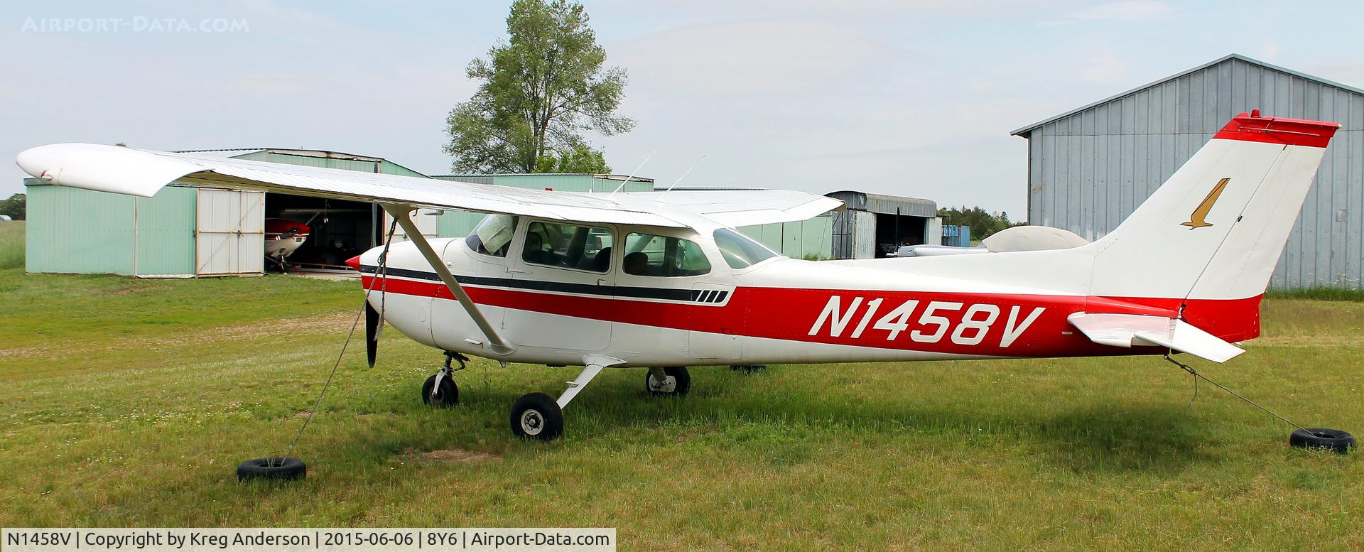 N1458V, 1974 Cessna 172M C/N 17263595, EAA Chapter 551 Bean and Brat Fly-in
