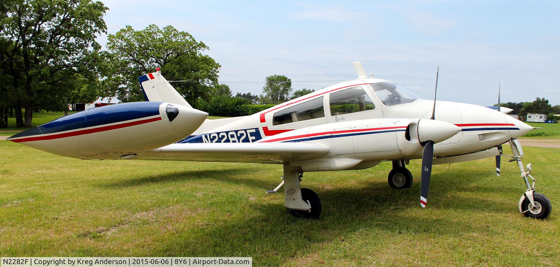 N2282F, 1967 Cessna 310L C/N 310L-0082, EAA Chapter 551 Bean and Brat Fly-in