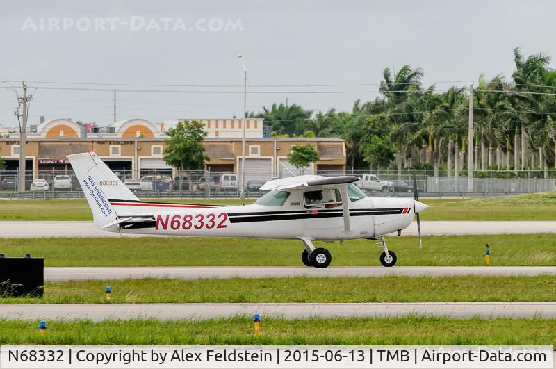 N68332, 1981 Cessna 152 C/N 15285326, Tamiami