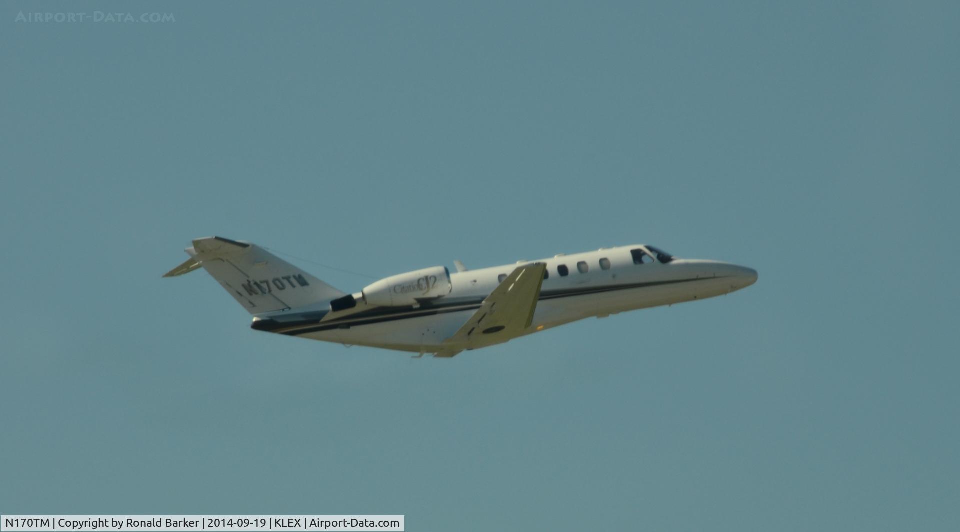 N170TM, 2002 Cessna 525A CitationJet CJ2 C/N 525A0100, Takeoff Lexington