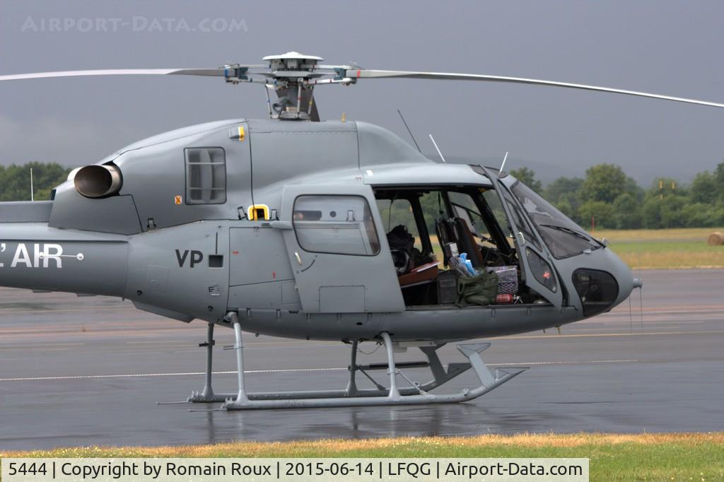 5444, Aérospatiale AS-555AN Fennec C/N 5444, Parked