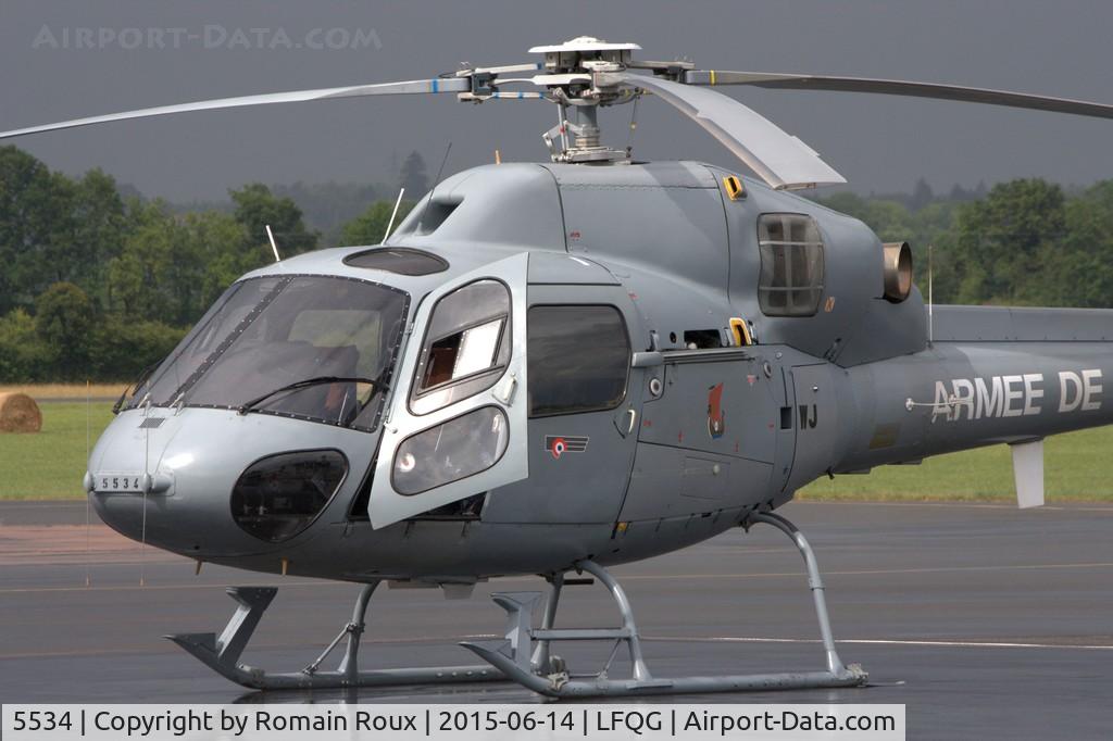 5534, Aerospatiale AS-555AN Fennec C/N 5534, Parked