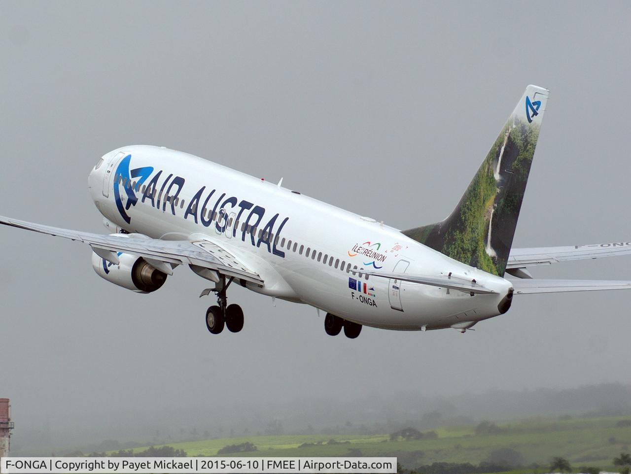 F-ONGA, 2010 Boeing 737-89M C/N 40910, F-ONGA with new livery