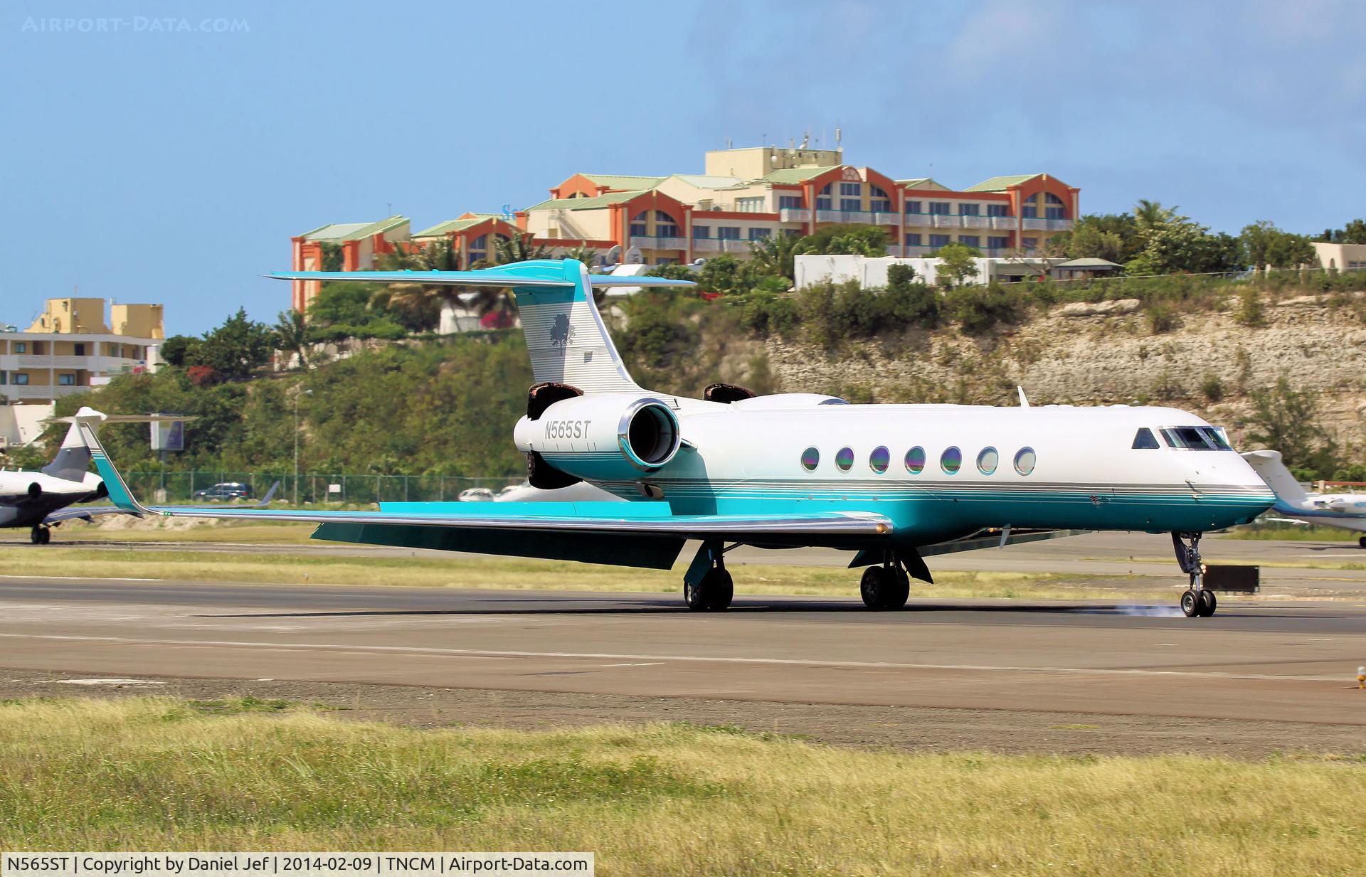 N565ST, 2004 Gulfstream Aerospace GV-SP (G550) C/N 5015, N565ST