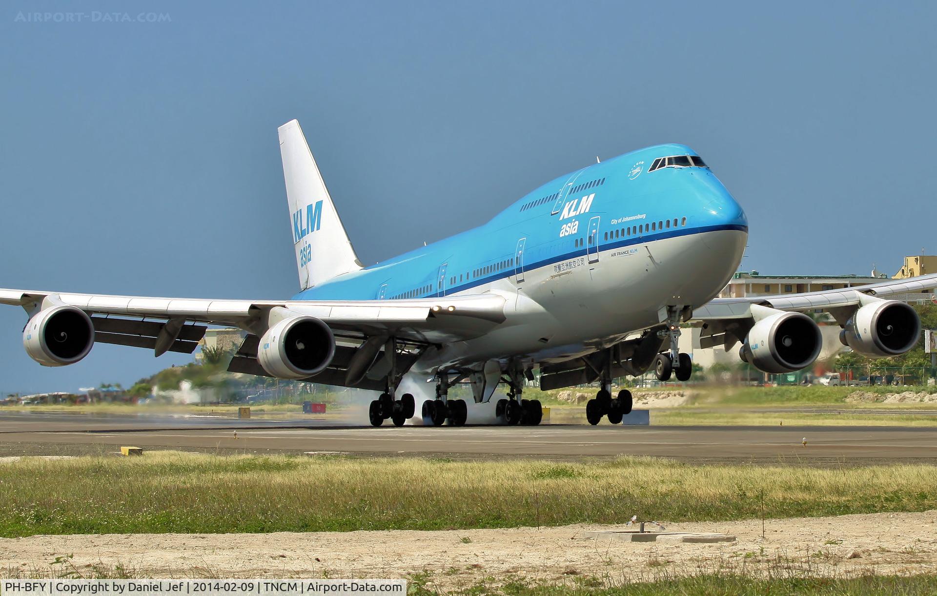 PH-BFY, 2002 Boeing 747-406BC C/N 30455, PH-BFY