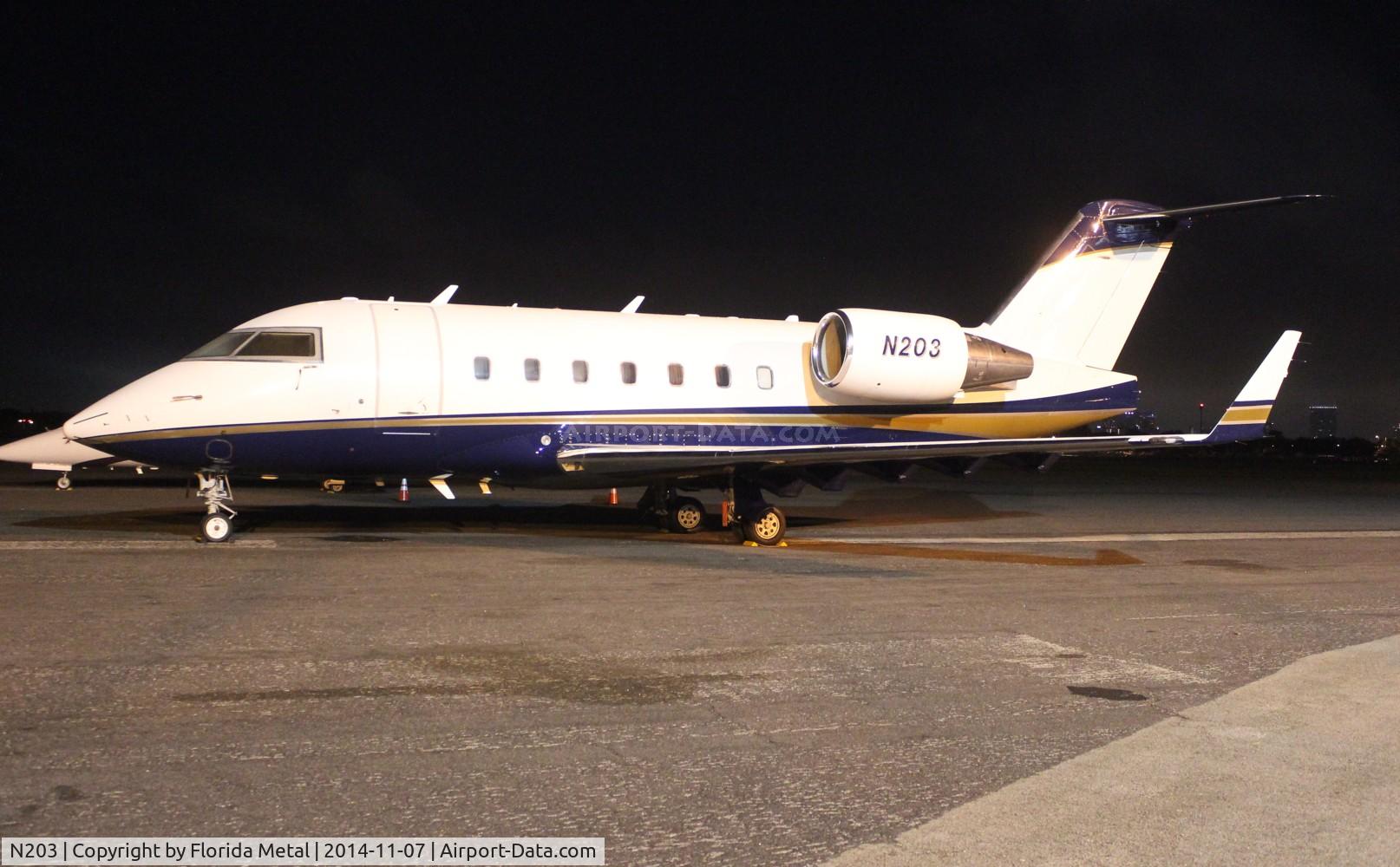 N203, 1998 Bombardier Challenger 604 (CL-600-2B16) C/N 5374, Challenger 604