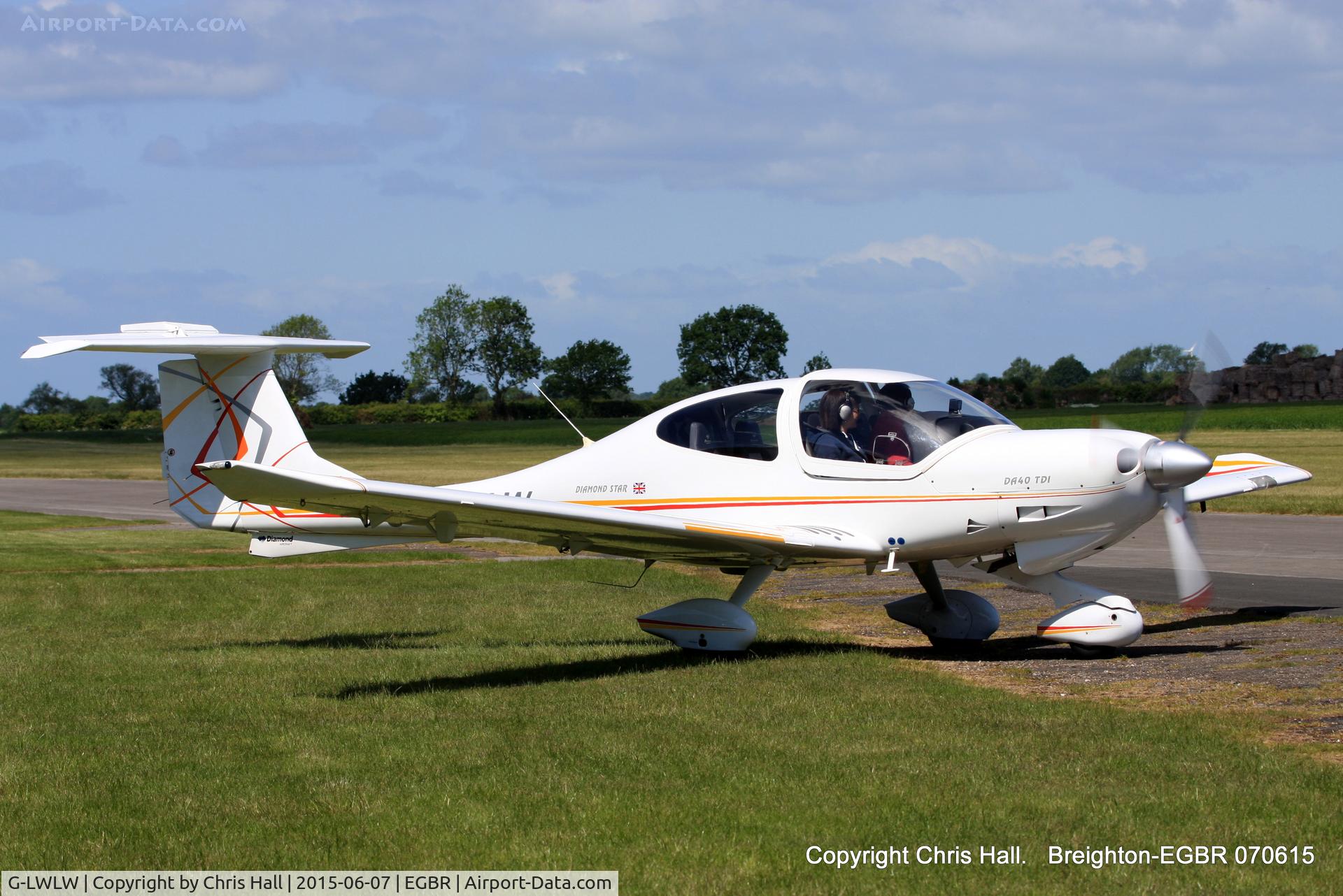 G-LWLW, 2003 Diamond DA-40D Diamond Star C/N D4.052, at Breighton's Summer fly in