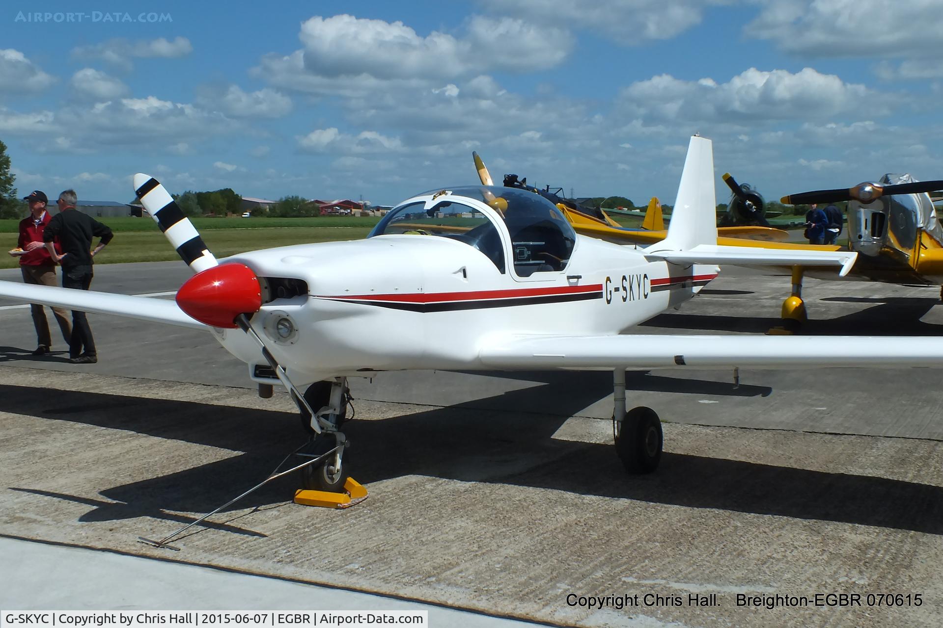 G-SKYC, 1984 Slingsby T-67M Firefly C/N 2009, at Breighton's Summer fly in