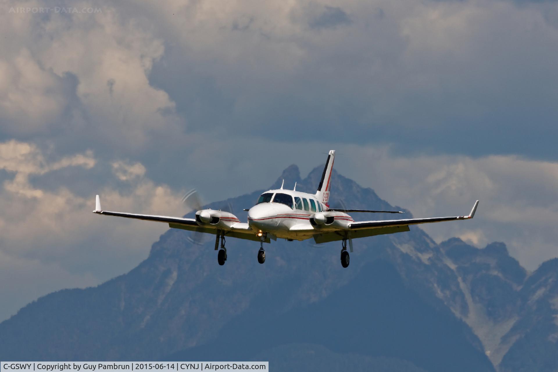 C-GSWY, 1970 Piper PA-31 Turbo Navajo C/N 31-595, Landing