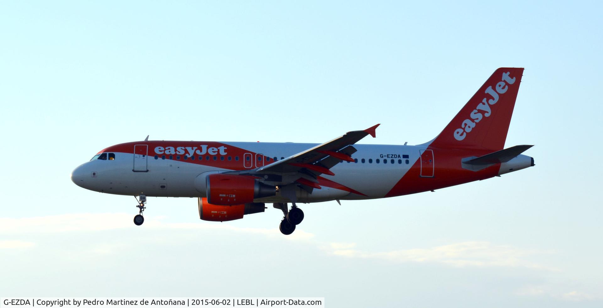 G-EZDA, 2008 Airbus A319-111 C/N 3413, El Prat Barcelona - España