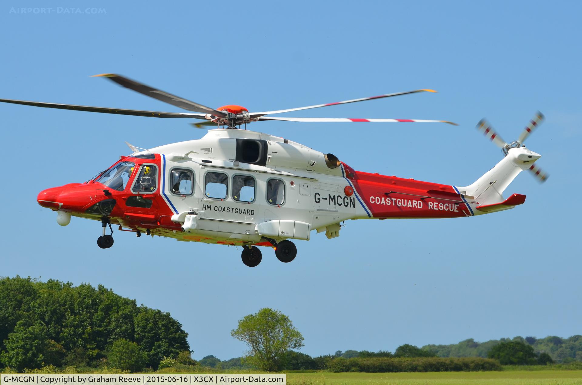 G-MCGN, 2014 AgustaWestland AW-189 C/N 92001, Landing at Northrepps.