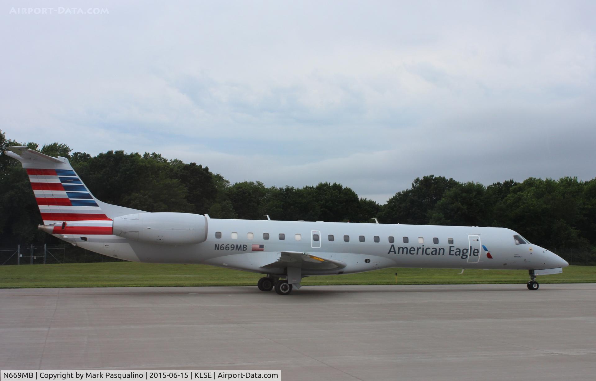 N669MB, 2004 Embraer ERJ-145LR (EMB-145LR) C/N 145788, EMB-145LR