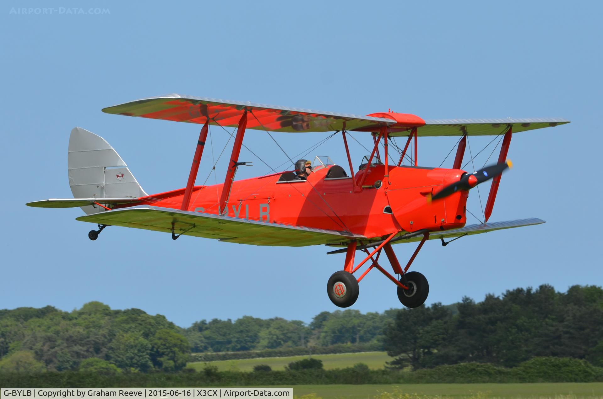 G-BYLB, 1940 De Havilland DH-82A Tiger Moth II C/N 83286, Landing at Northrepps.