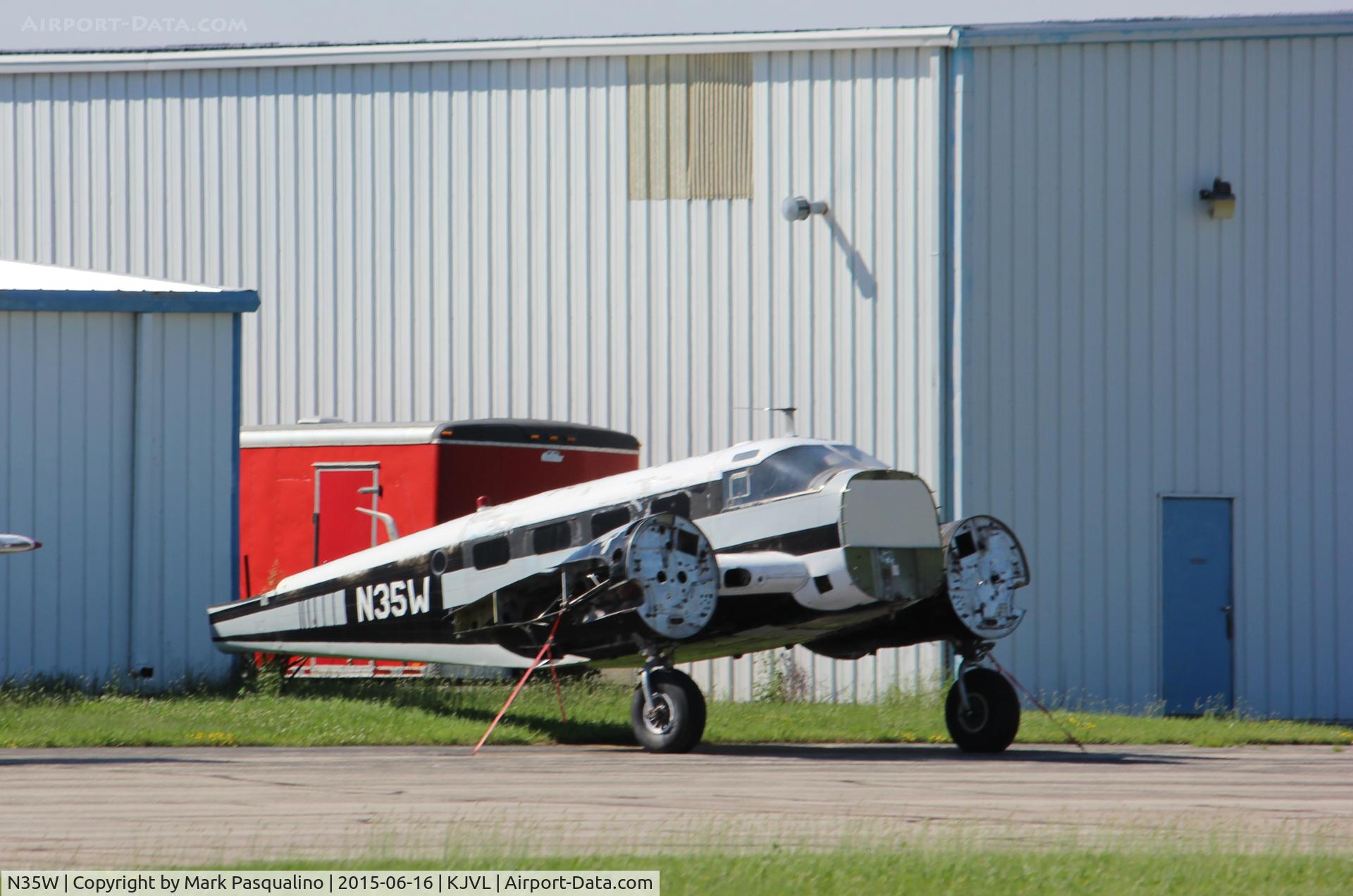 N35W, 1954 Beech D18S C/N A1006, Beech D18S