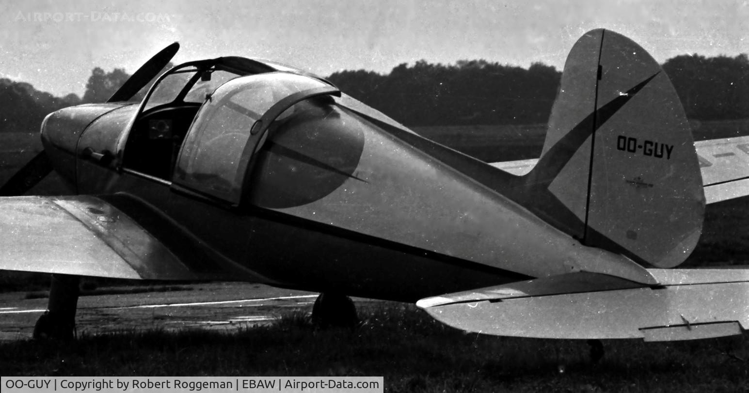 OO-GUY, 1955 Zlin Z-22 C/N 82, EBAW.MID 1960's.