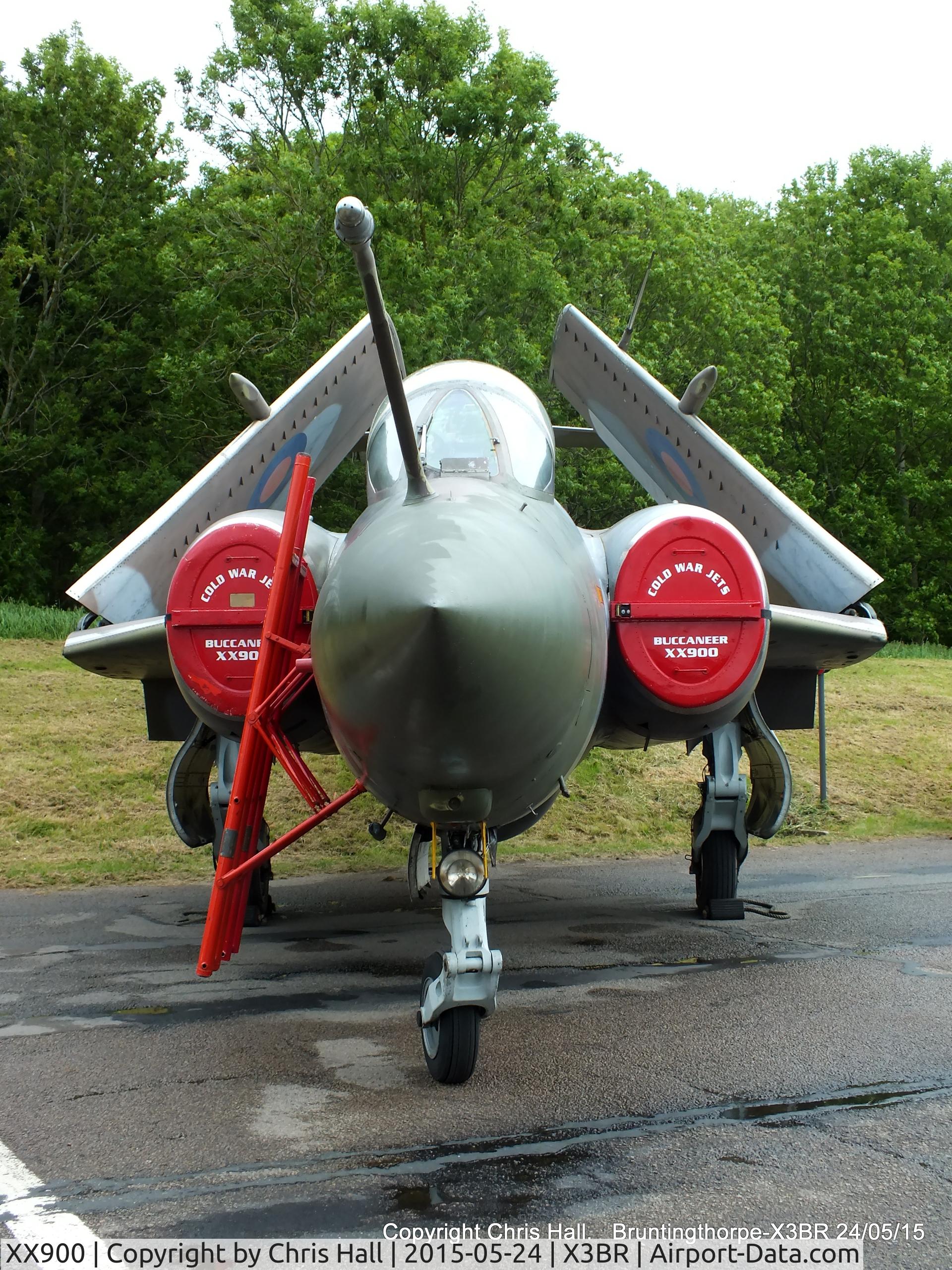 XX900, 1976 Hawker Siddeley Buccaneer S.2B C/N B3-05-75, at the Cold War Jets Open Day 2015