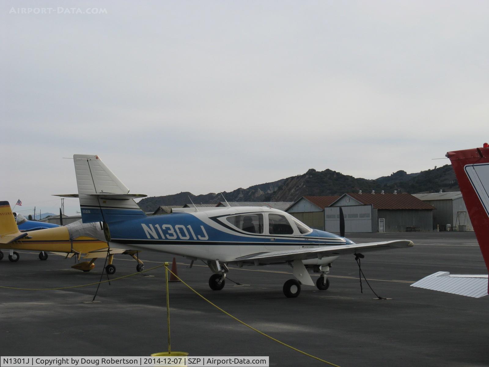 N1301J, 1975 Rockwell International 112A Commander C/N 301, 1975 Rockwell 112A COMMANDER 'HOTSHOT', Lycoming IO-360-C1D6 200 Hp, cruciform tail, retractable gear