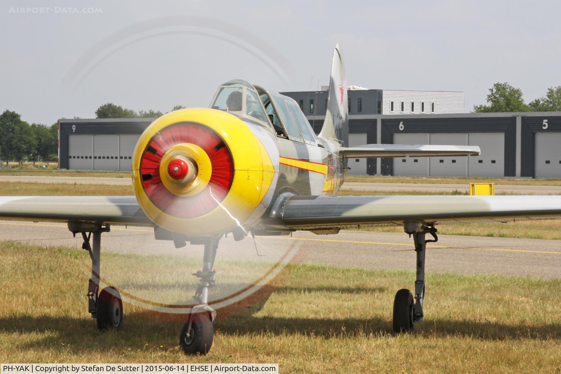 PH-YAK, 1987 Bacau Yak-52 C/N 877401, Classic Cars en Airoplanes @ Seppe.