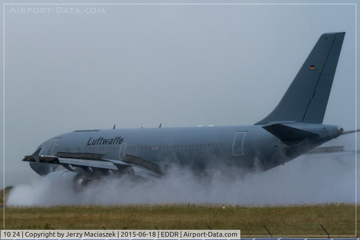 10 24, 1987 Airbus A310-304/MRT C/N 434, 1987 Airbus A310-304