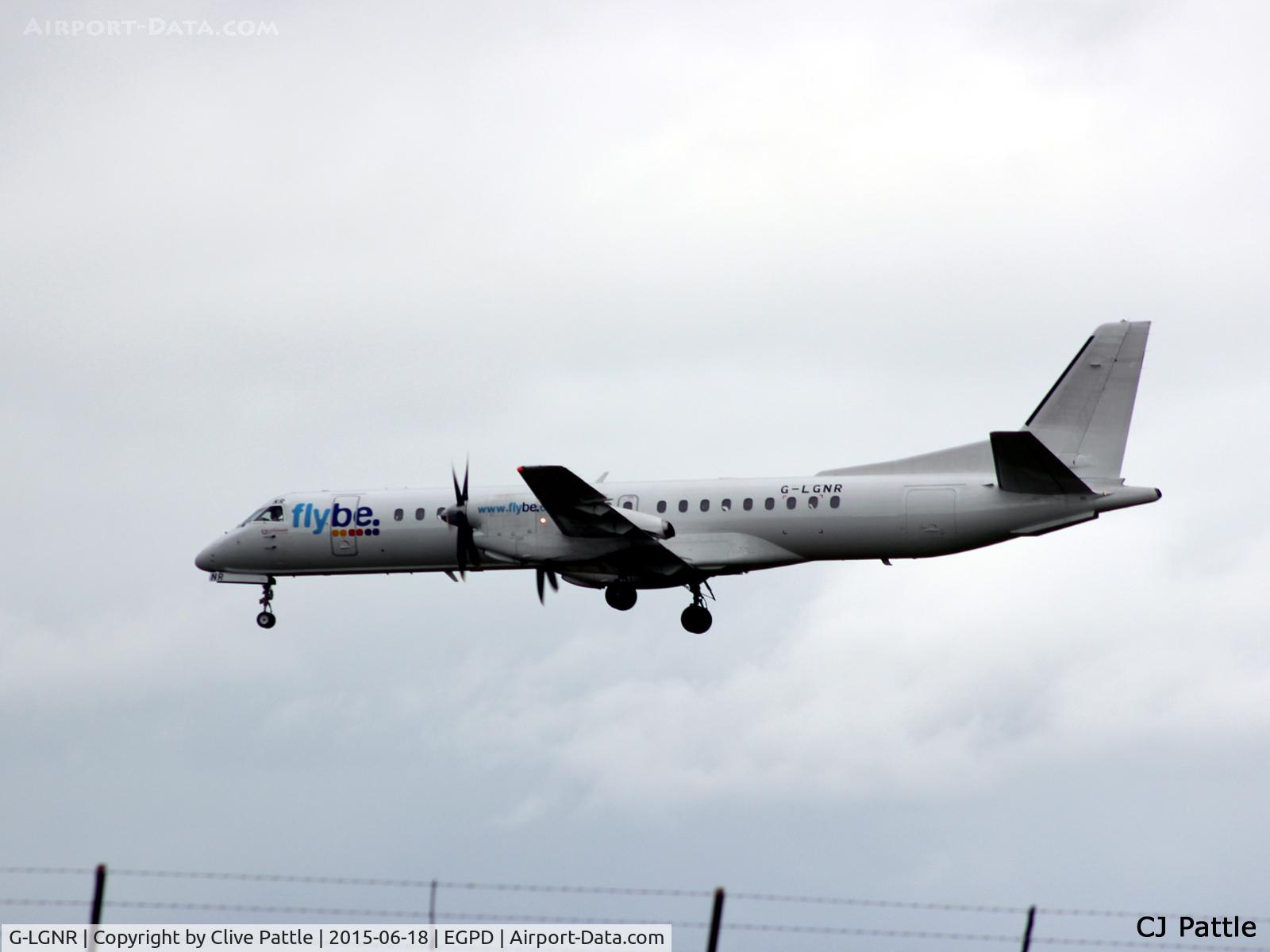 G-LGNR, 1993 Saab 2000 C/N 2000-004, On finals to Aberdeen Airport, Scotland EGPD in a minimal colour scheme