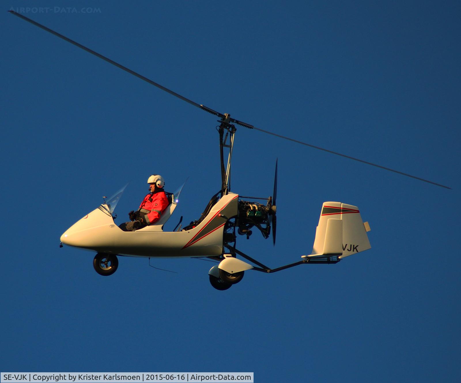 SE-VJK, 2007 AutoGyro MT03 C/N SE 07 G 10, A friend flying over my house :-)