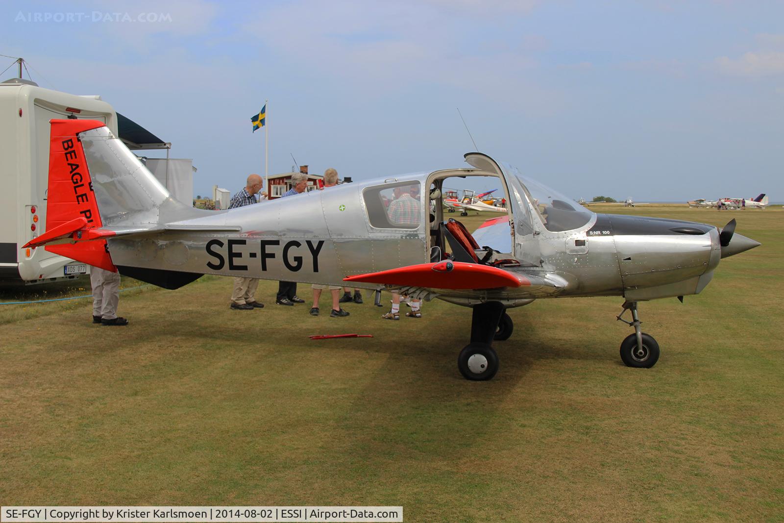 SE-FGY, Beagle B.121 Pup C/N B121-100, Visingsö Fly In 2014.