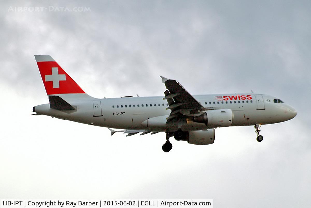 HB-IPT, 1997 Airbus A319-112 C/N 727, Airbus A319-112 [0727] (Swiss International Air Lines) Home~G 02/06/2015. On approach 27L.
