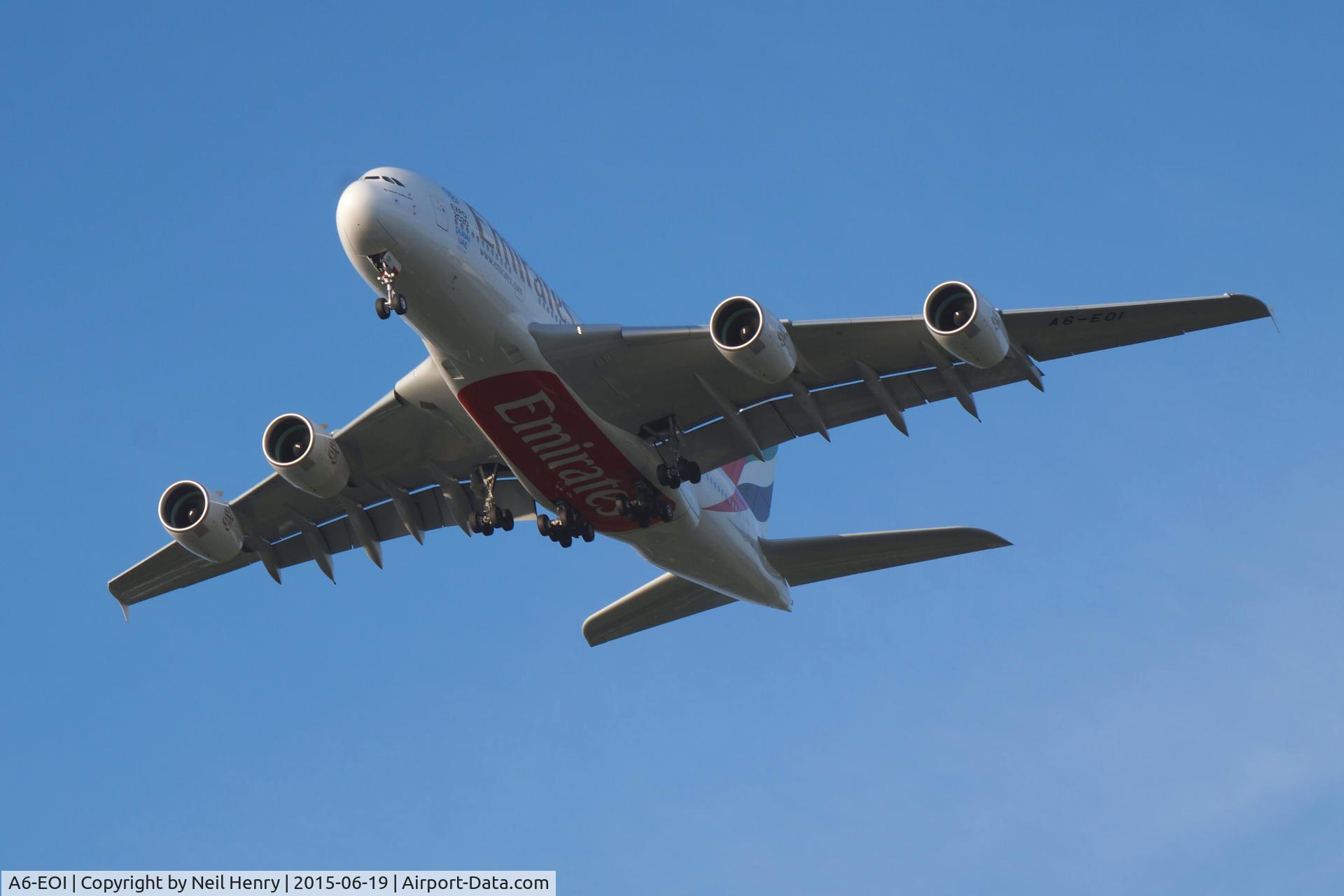 A6-EOI, 2014 Airbus A380-861 C/N 178, On final approach to London Gatwick Airport - taken over Gatwick House, Peeks Brook Lane, Horley/Crawley, UK